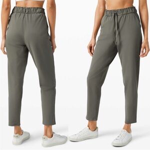 lululemon athletica keep moving jogger dark green sz4